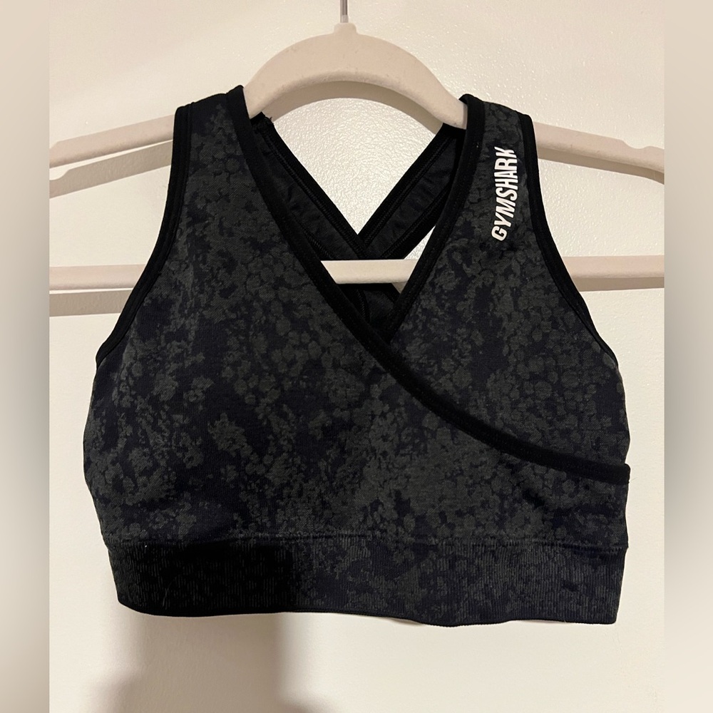Gymshark Women's Black Patterned Sports Bra